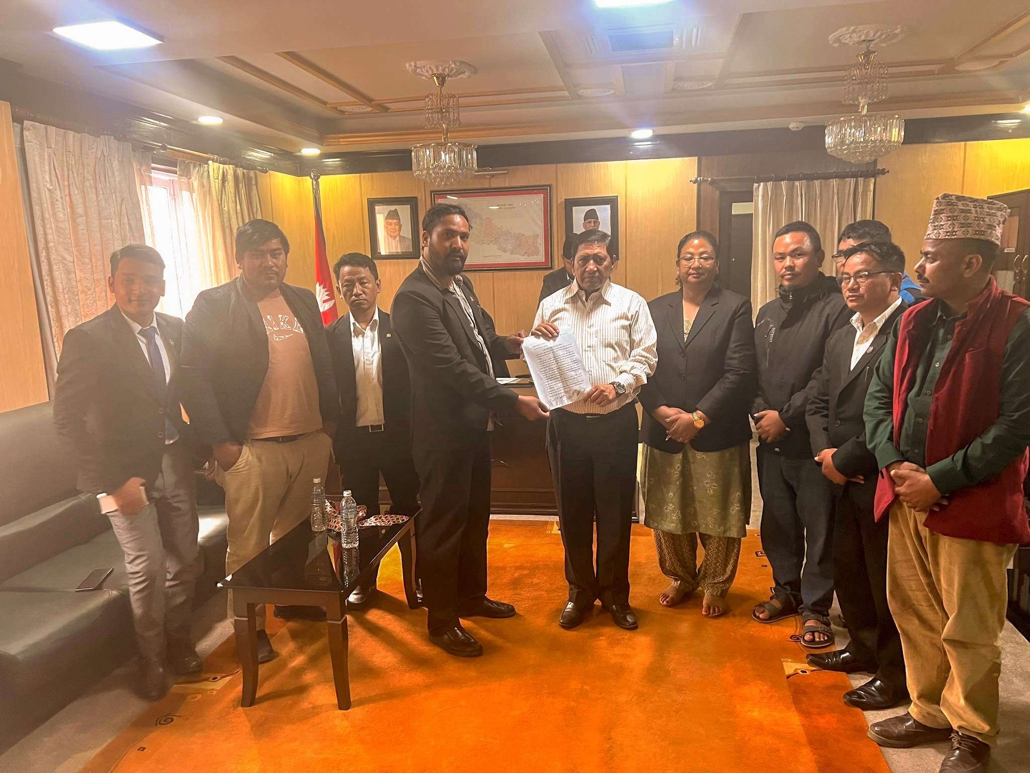 ख्रीष्टियन आस्थामाथि आक्रमण भएको भन्दै शान्ति सुरक्षाको मागसहित गृहमन्त्रीलाई ध्यानाकर्षण