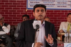 इसाइहरुले नेतृत्व गरेकाे सवै राजनितिक दलहरुविच एकता हुन्छ : विदुर अधिकारी